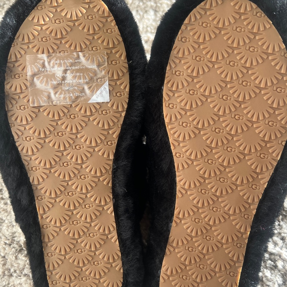 UGG ❗️NWOT❗️Women's Yeah Fluff Slide - Picture 4 of 4